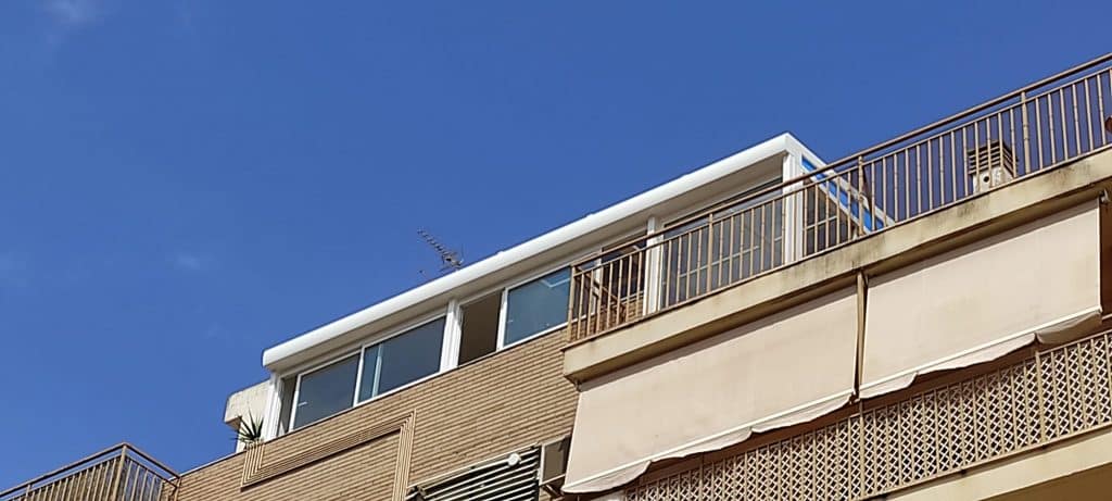 Tecnoterrazas: Expertos en Cerramientos y Espacios Exteriores 8 Cerramientos para Espacios Exteriores