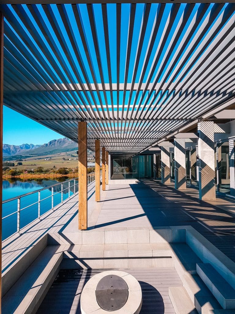 Pérgolas bioclimáticas: Tu espacio exterior innovador y sostenible 5 Pergolas bioclimaticas Innovacion y sostenibilidad