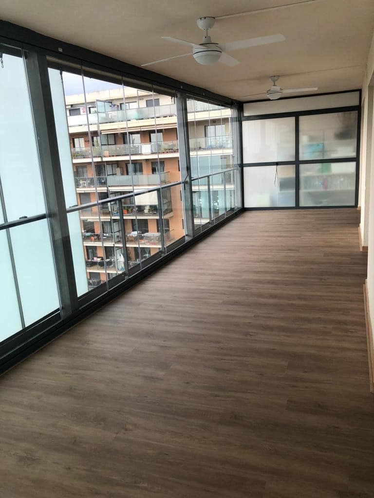 Convierte tu terraza en oficina: ideas para espacios multifuncionales 2 Cerramientos de Cristal 10